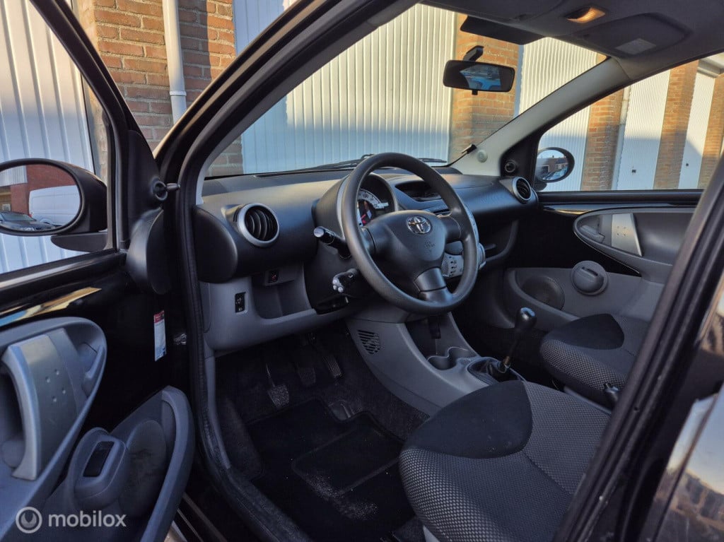 Toyota Aygo 1.0 / airco / 5-deurs