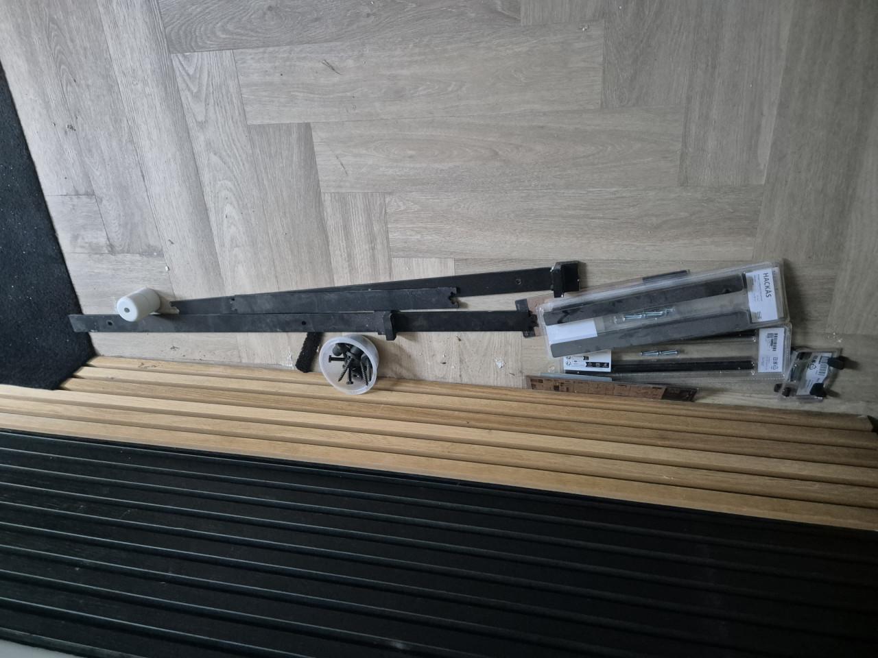 2stuks binnendeur met ophang systeem.