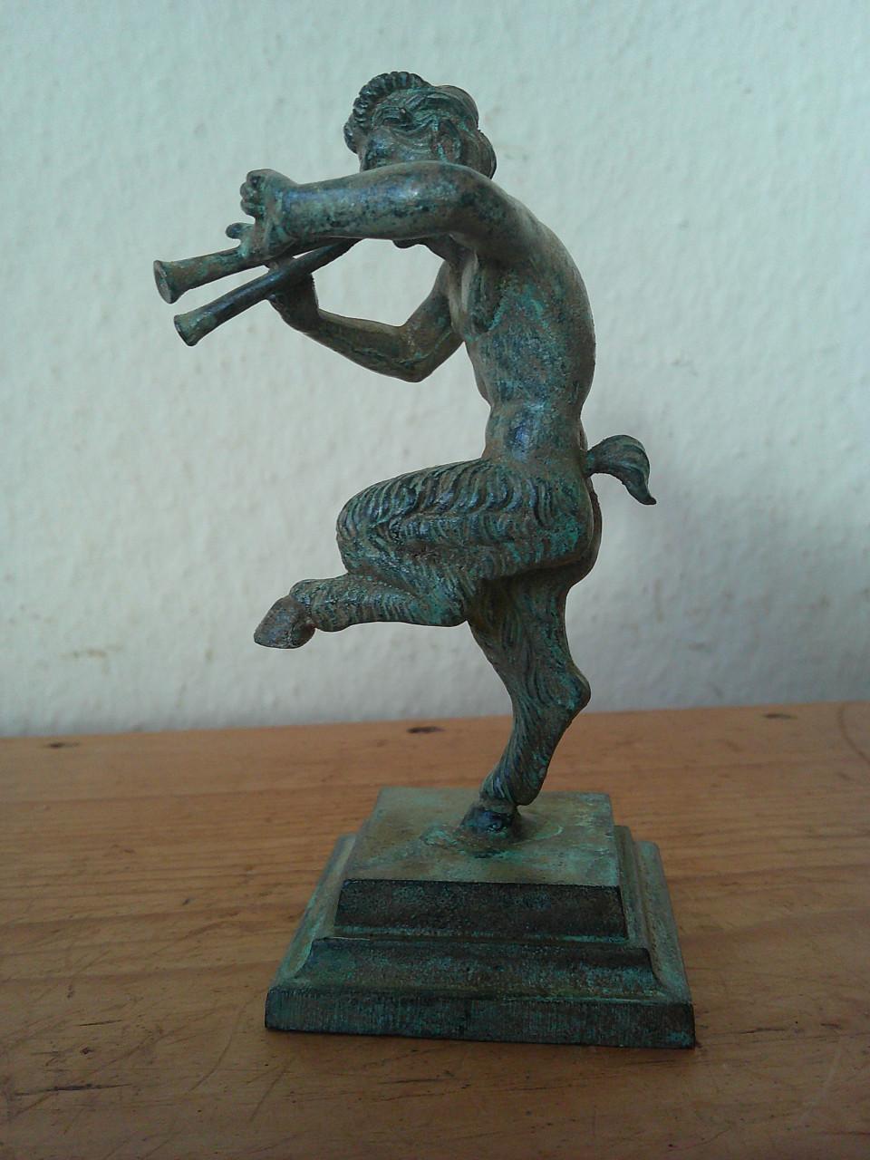 BRONZEN BEELDJE MYTHOLOGISCHE GOD PAN