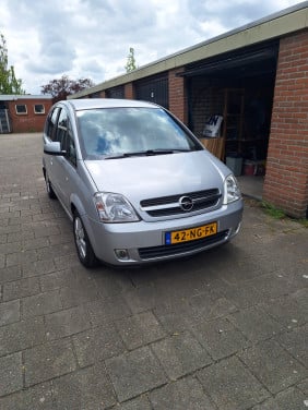 Personenauto Meriva 1.6 Cosmo