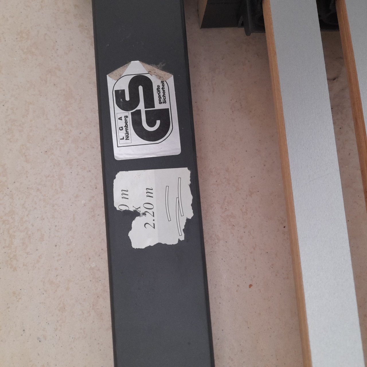 Stevige lattenbodem 90 x 220 (in goede staat )