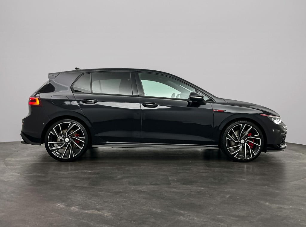Volkswagen Golf 2.0 tsi gti | camera | harman kardon | head-up-display