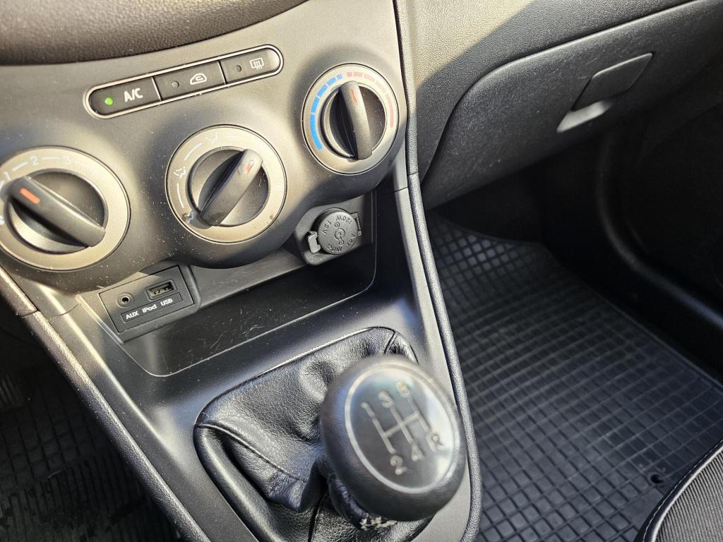 Hyundai I 10 1.0 pro lage kilometerstand! van 1e eigenaar.