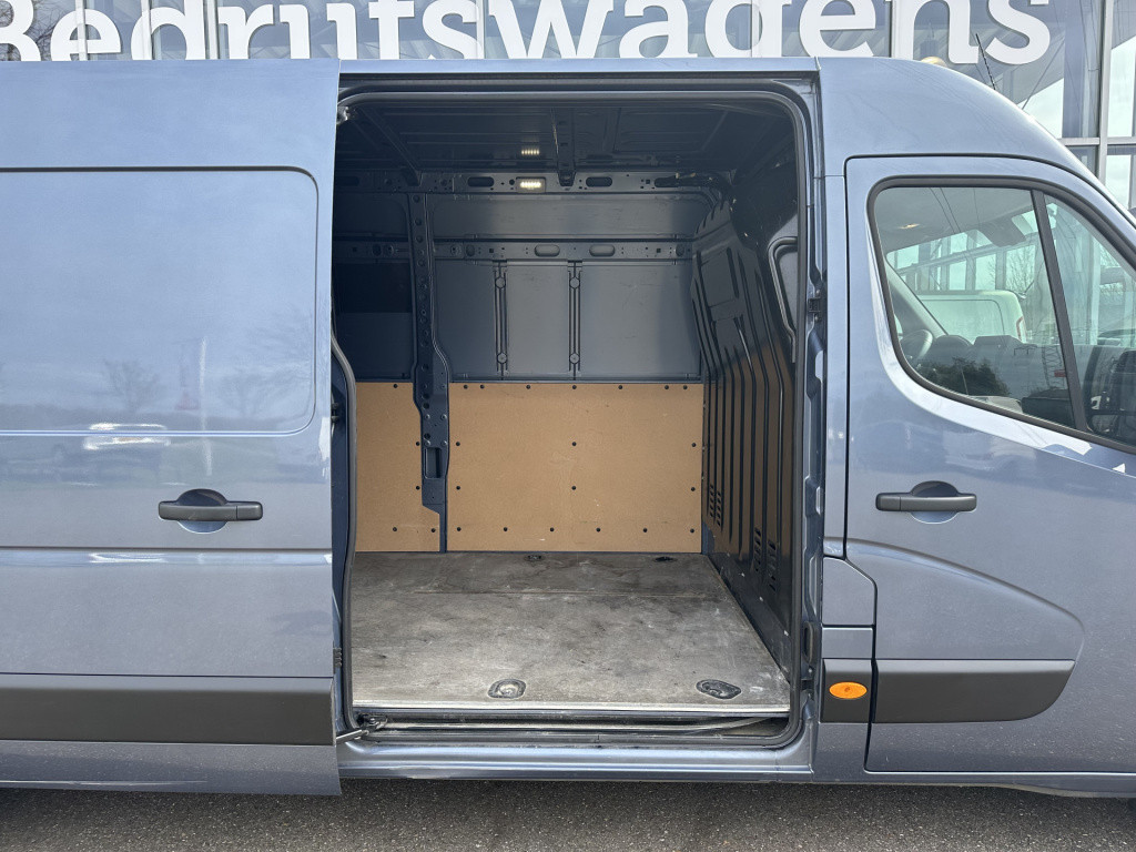 Renault Master t35 2.3 dci 135 l3h2 | led | navi | camera | trekhaak .