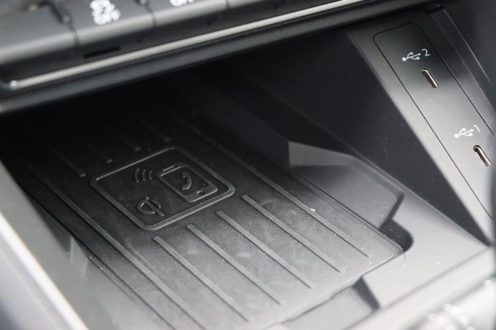 Audi Q3 35 tfsi s edition 150pk s-tronic