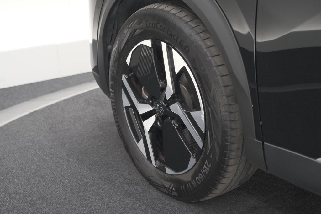 Peugeot 2008 1.2 hybrid 145 gt | camera | apple carplay | parkeersensoren