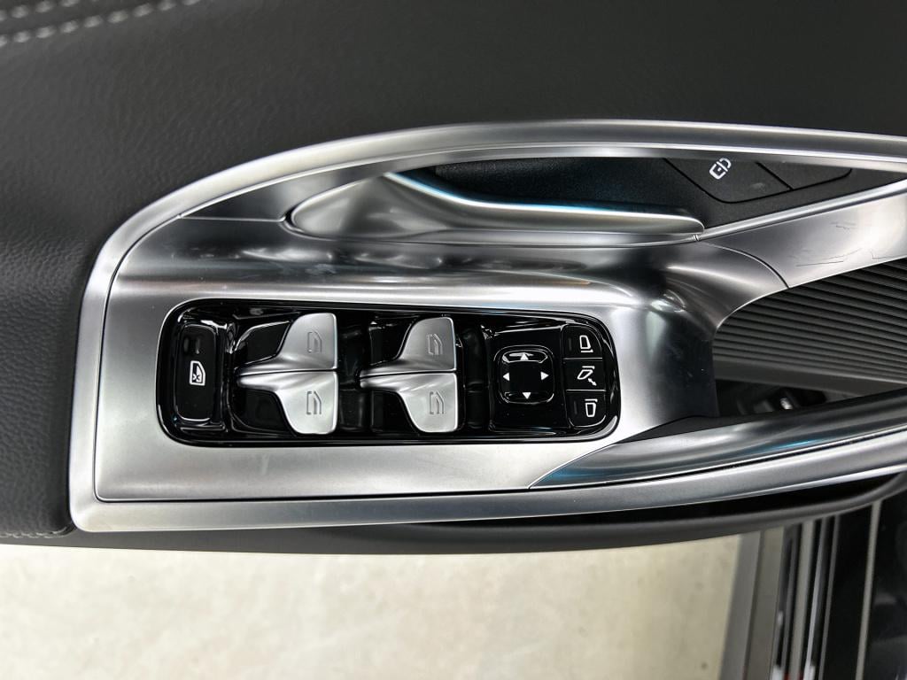Mercedes-Benz C-Klasse 400 4matic launch edition 94 kwh | nightpakket | rij