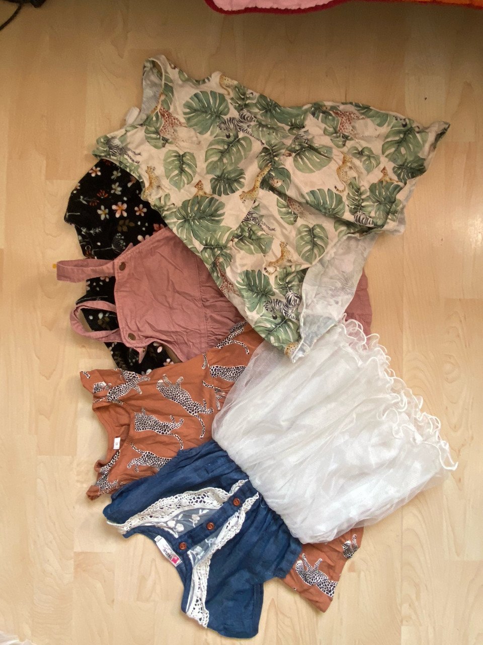 Meisje pakket 22 st veel jurkjes