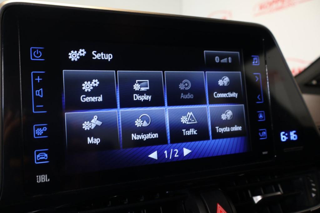 Toyota C-hr 1.8 hybrid executive ultimate nl auto, stoel + stuur verw, jbl,
