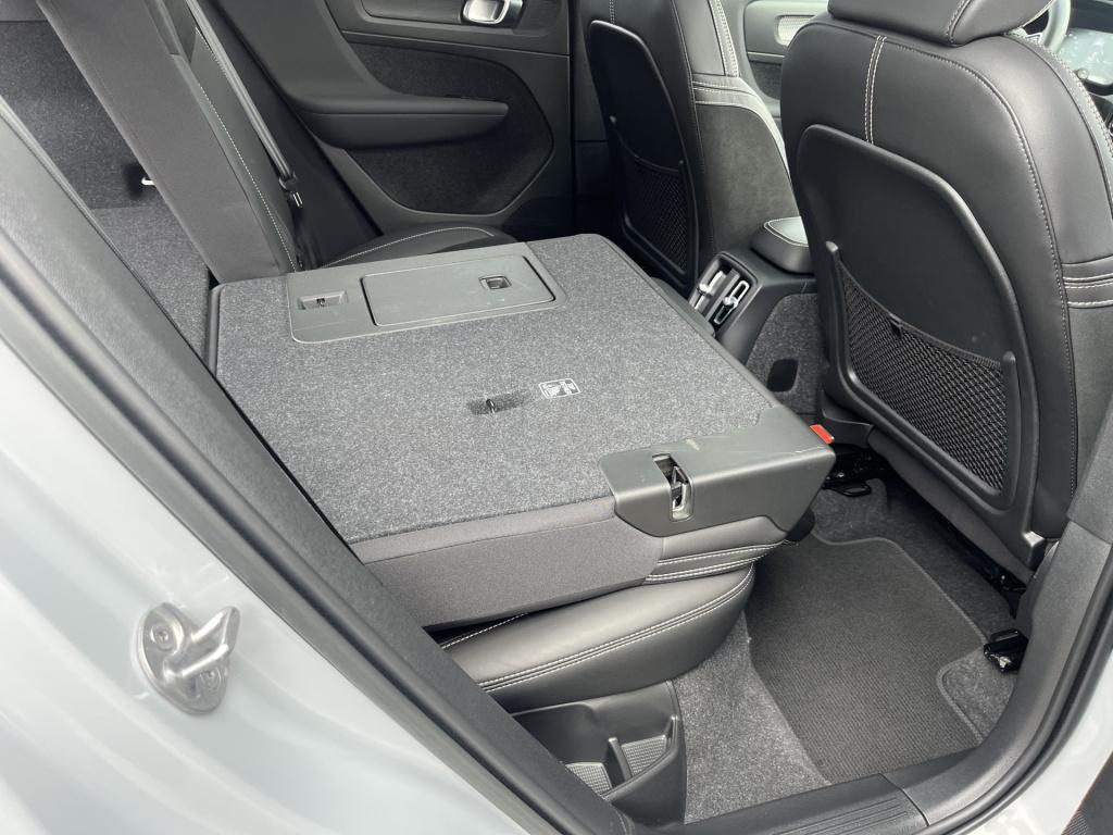 Volvo XC40 1.5 t4 recharge r-design 210 pk panorama