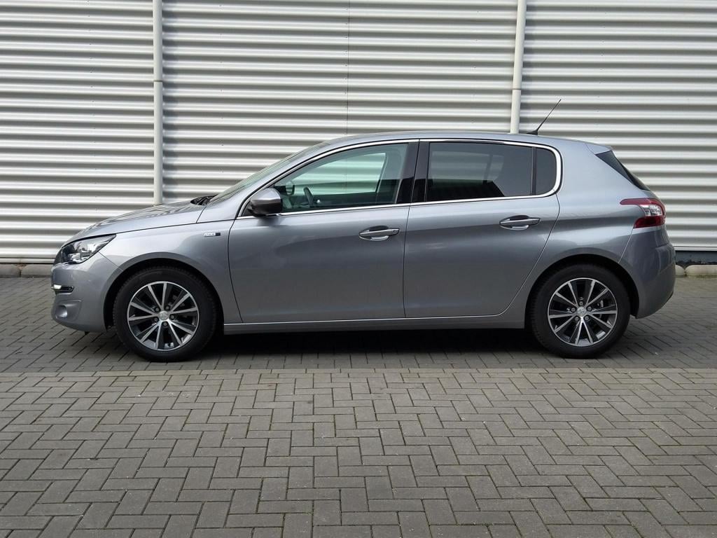 Peugeot 308 1.2 110 style clima/nav/lmv