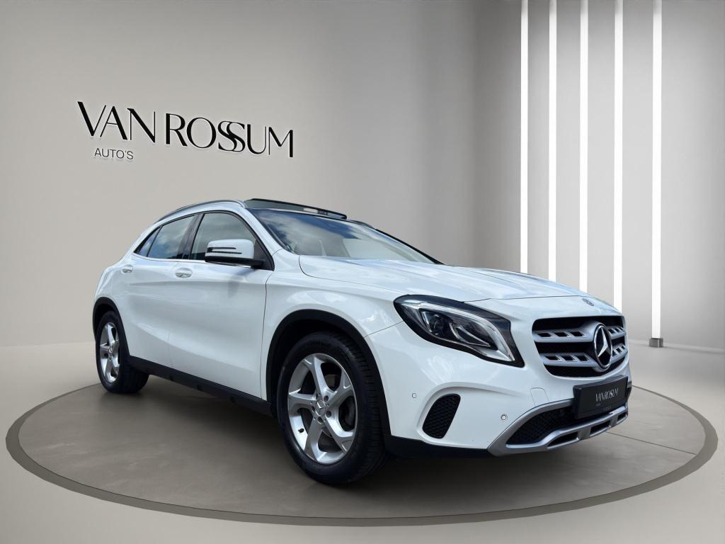 Mercedes-Benz Gla-klasse 180 premium | pano | leder sportstoelen | camera |