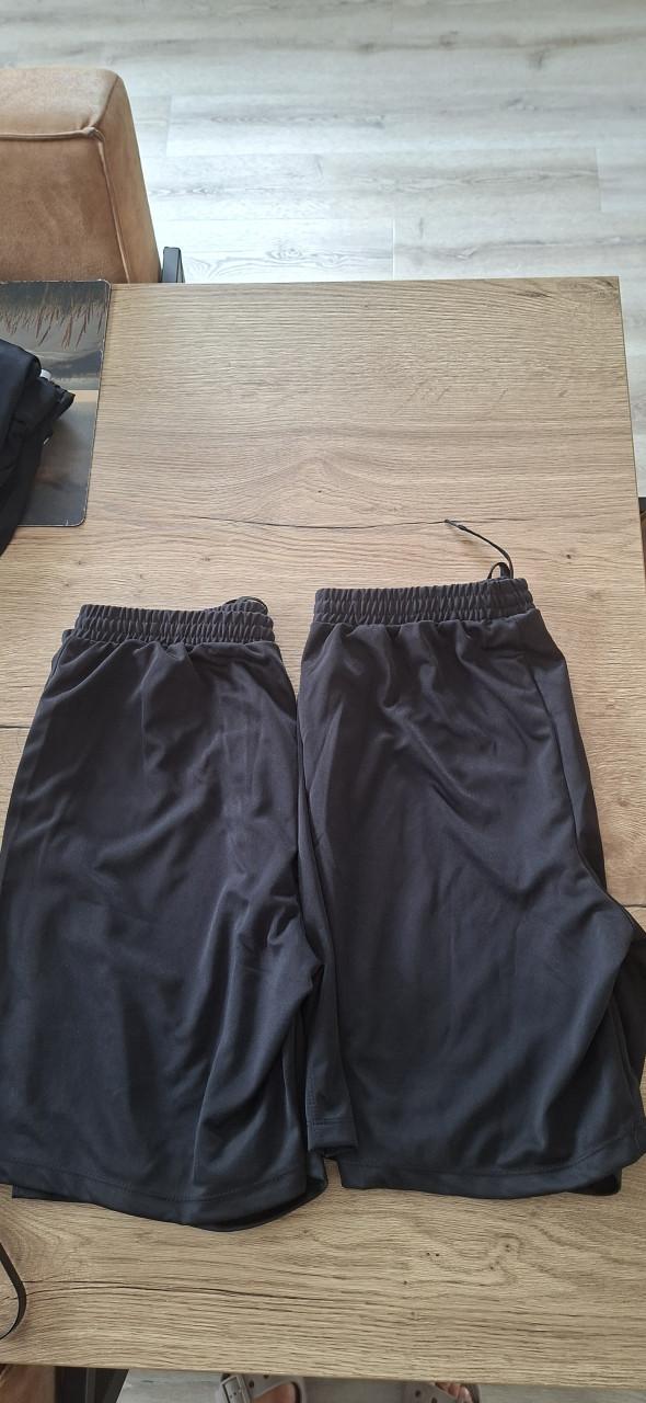 Te koop; 2x STANNO Sportshort Zwart Heren, maat L