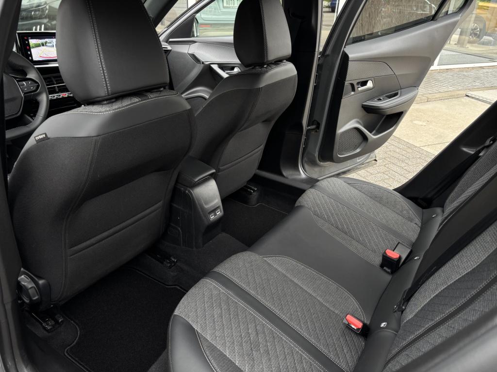 Peugeot 2008 1.2 puretech allure pack