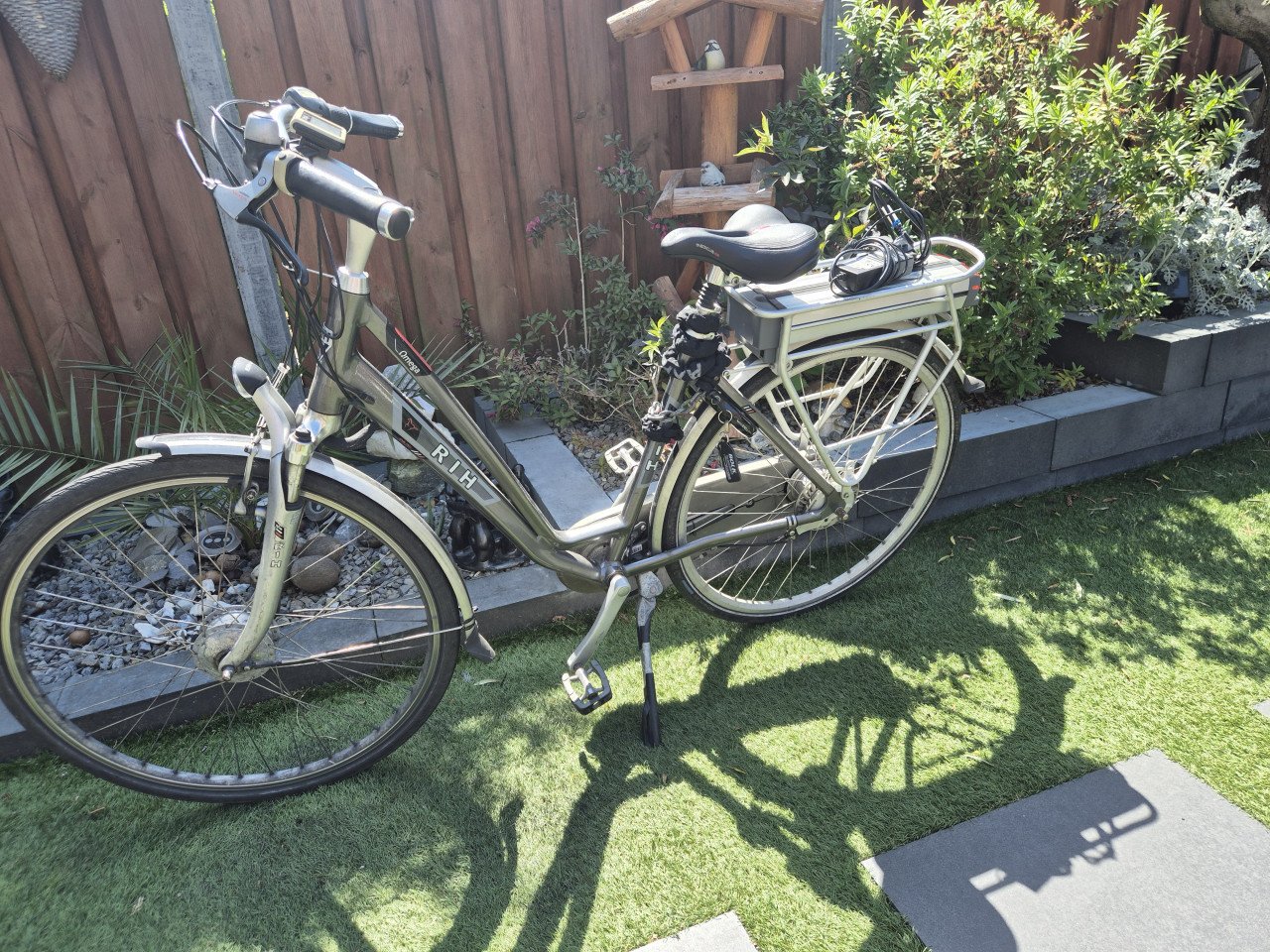 Elektrische fiets RIH | bezorgen mogelijk.