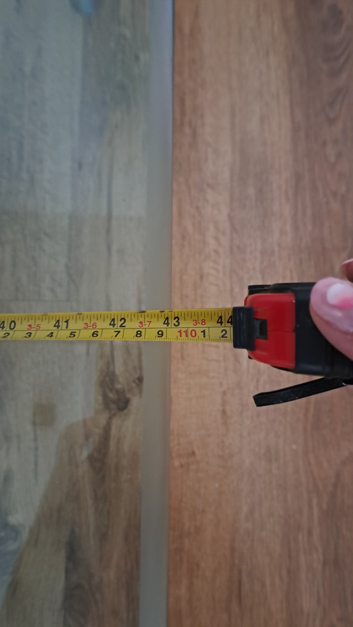 Gratis Mooie grote vierkante glazen salontafel ophalen in Vlissingen
