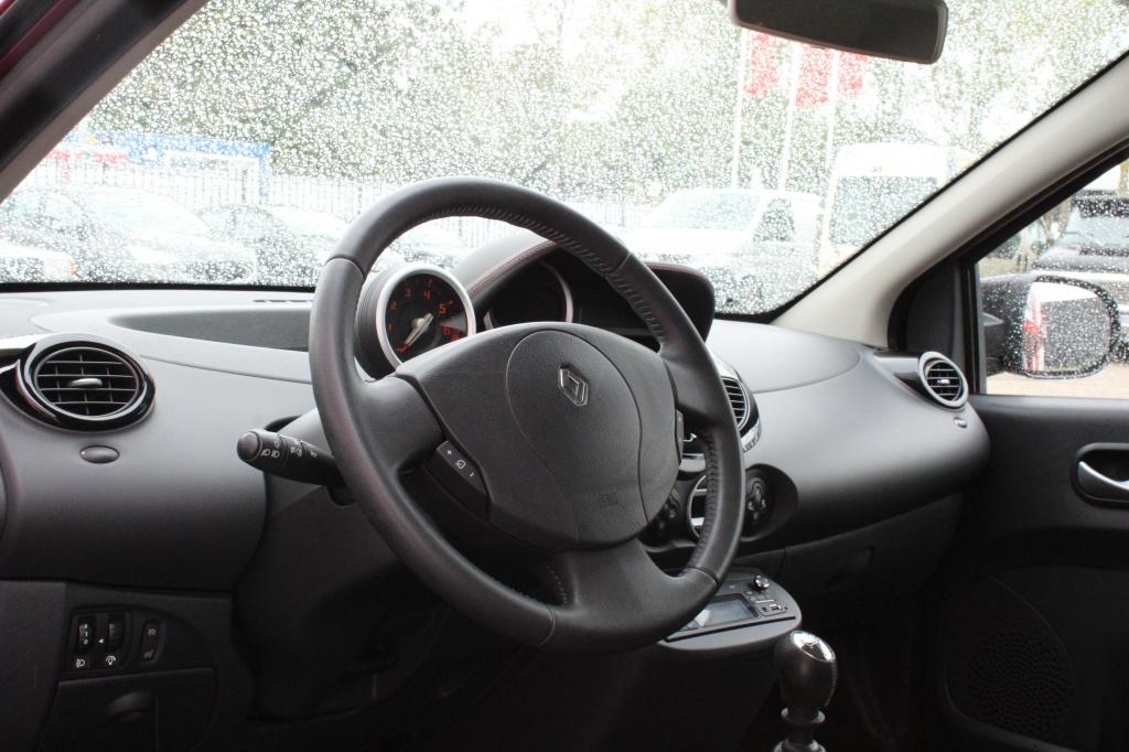 Renault Twingo van 1e eigenaar, lees tekst 1.2 16v dynamique