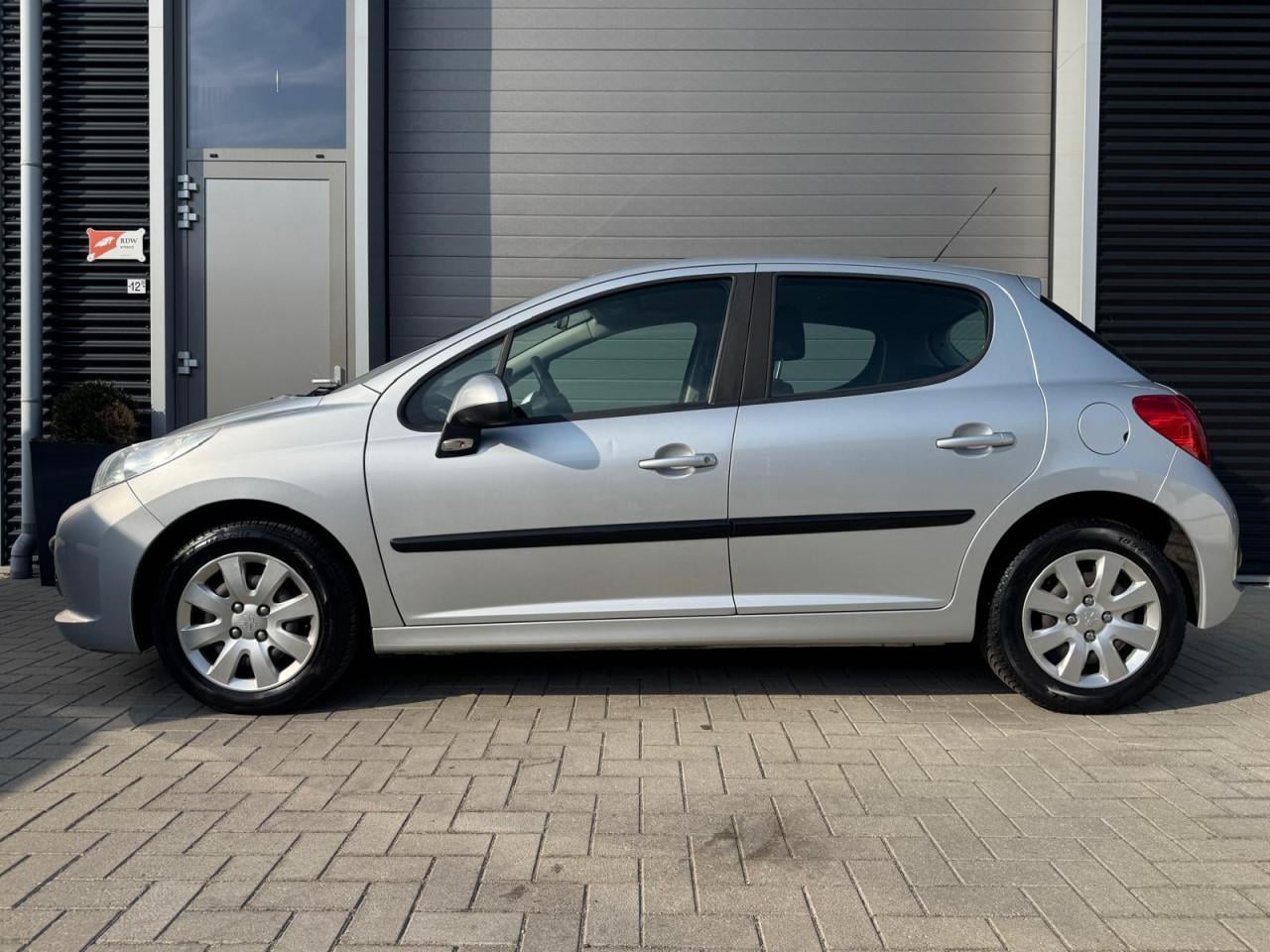 Peugeot 207 1.4-16V XR/130.000/Vol jaar APK/Airco/