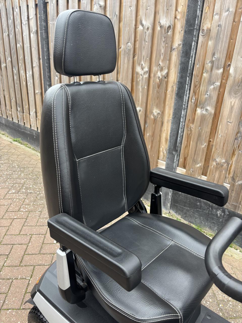 Scootmobiel 4 wielen zeer stabiel