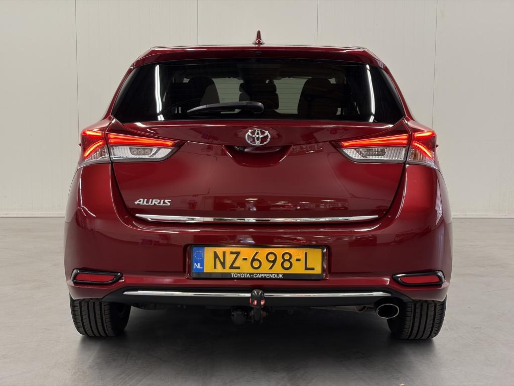 Toyota Auris 1.2t volcano edition
