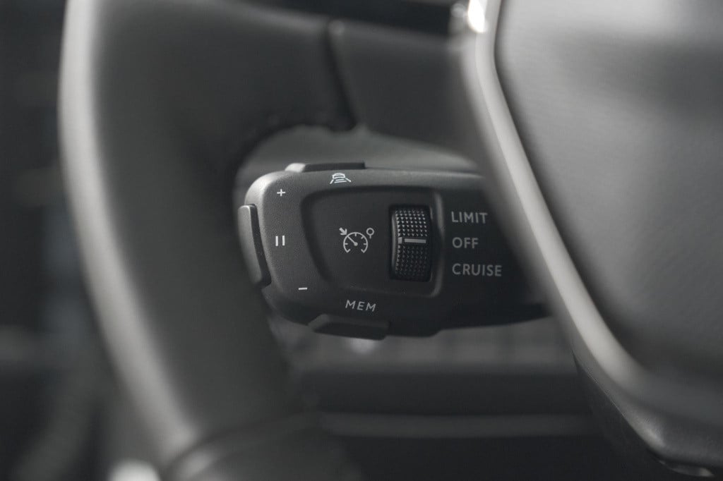 Peugeot 2008 hybrid 136 e-dcs6 allure | 360 camera | adaptieve cruise contr