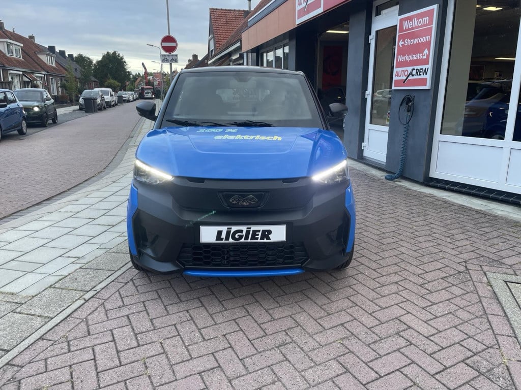Ligier Js50