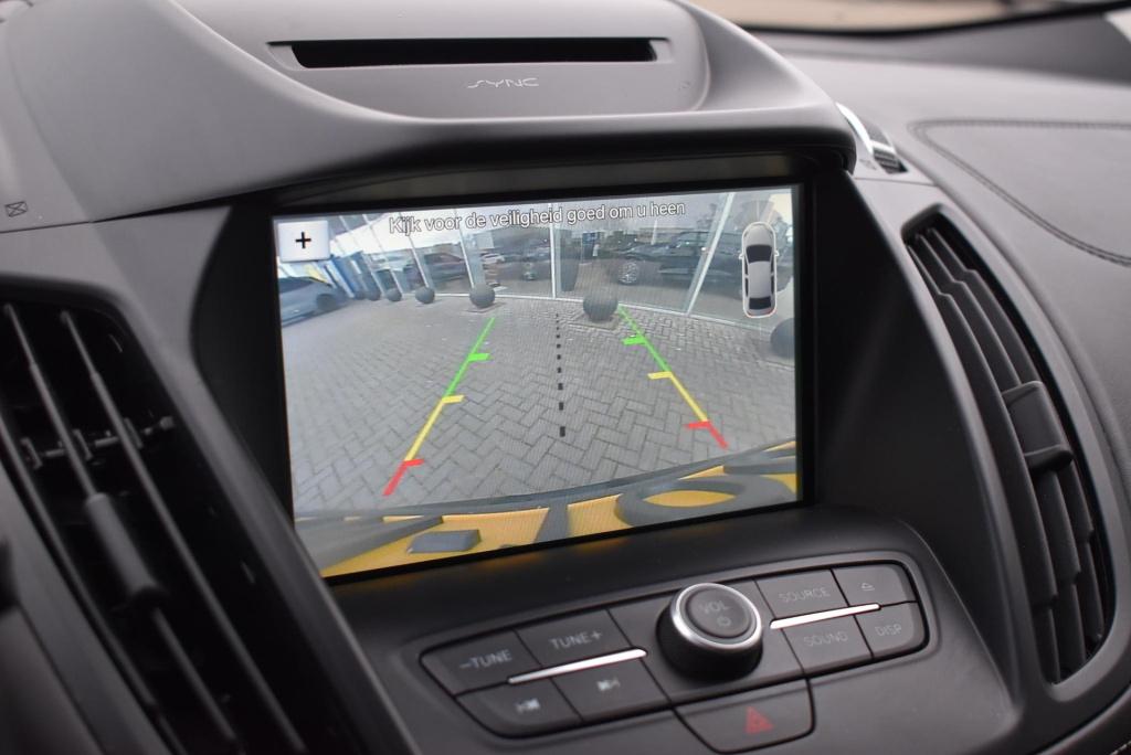 Ford Kuga 1.5 ecoboost vignale | automaat | elektrisch wegklapbare trekhaak