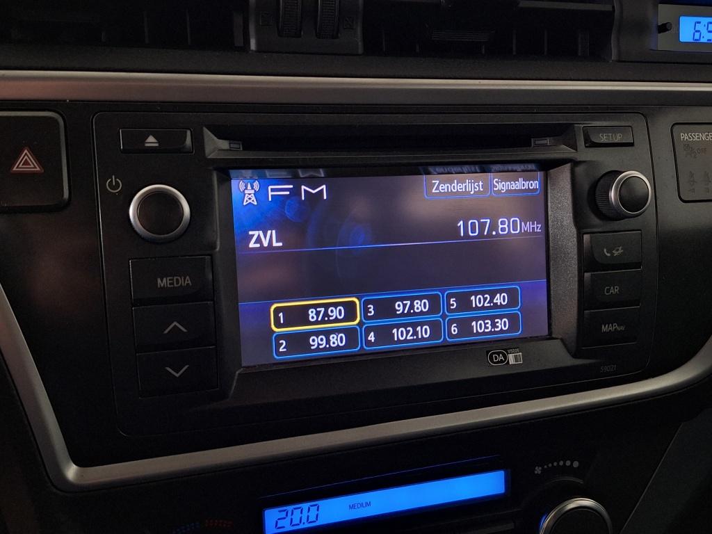 Toyota Auris 1.8 hybrid aspiration|verkocht