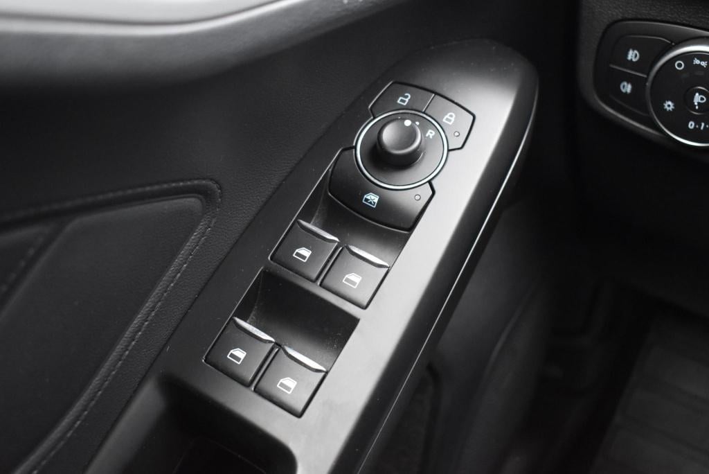 Ford Focus wagon 1.0 ecoboost trend edition business | cruise control | air