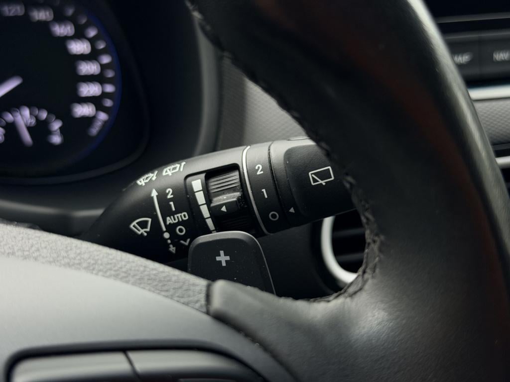 Hyundai Kona 1.6 gdi hev premium | carplay | camera | dab | cruise control 