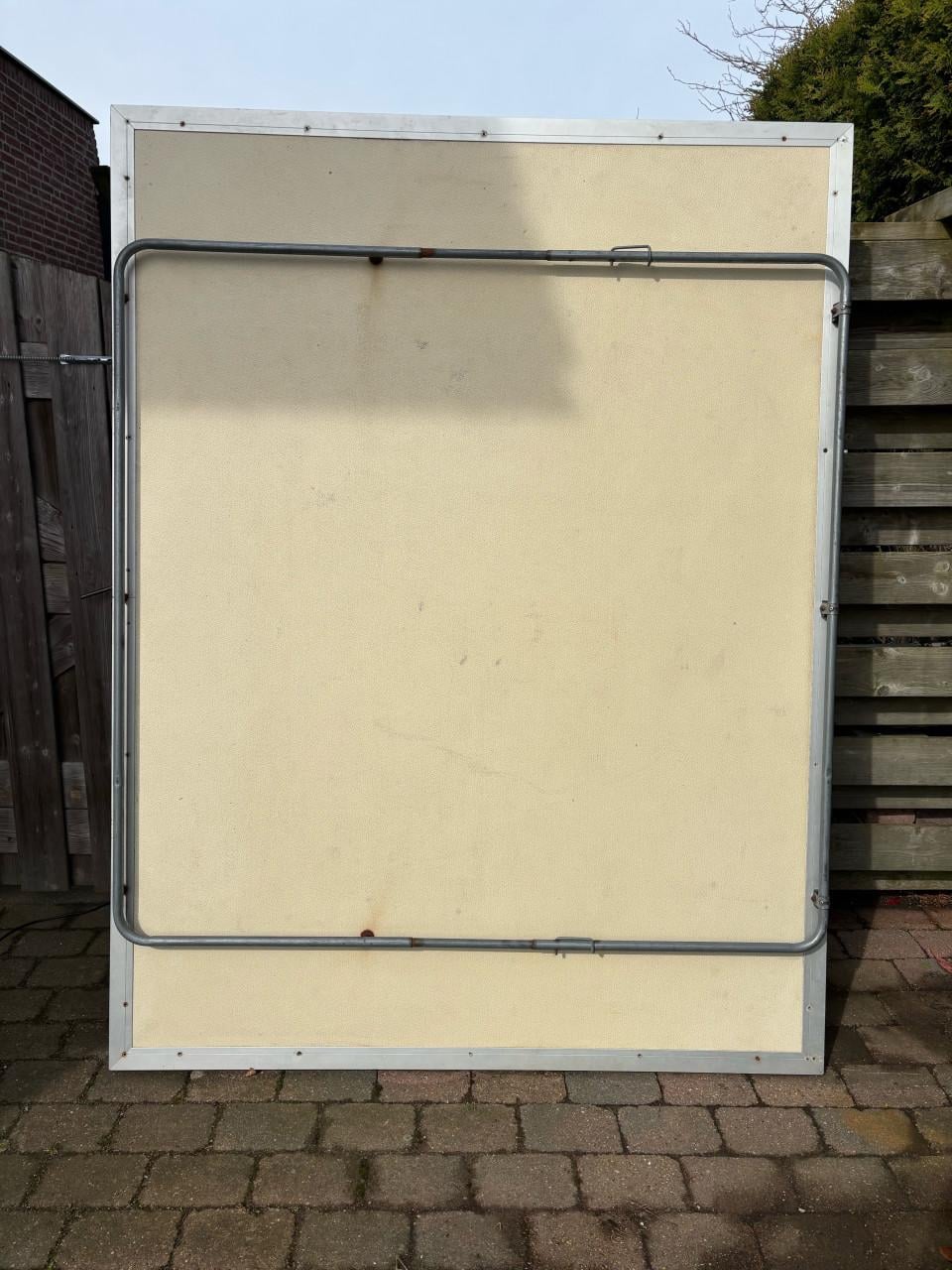 Aanhanger / kar met klep.