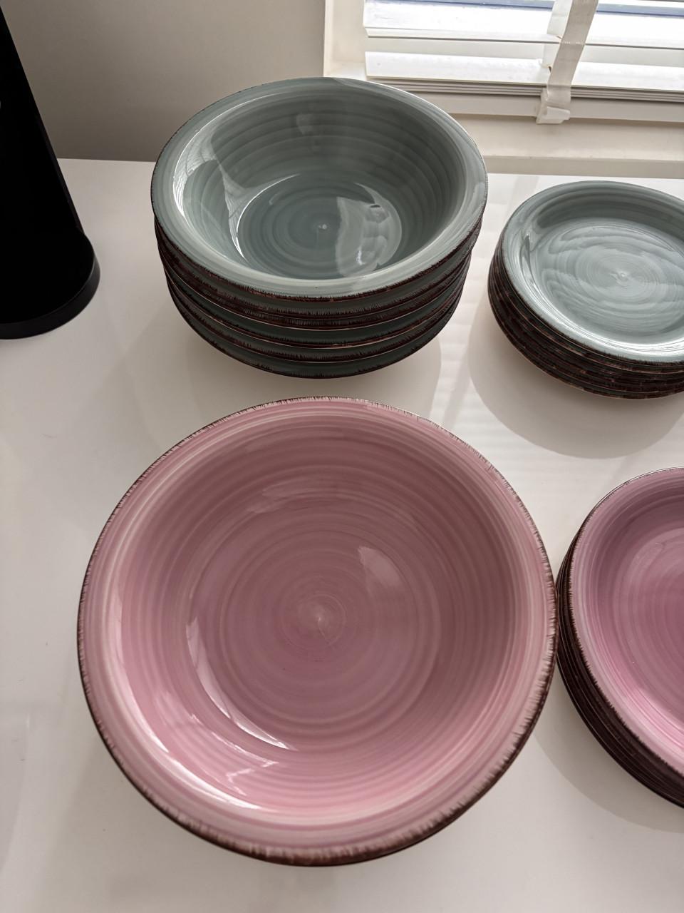 Servies 12x diep, plat en ontbijtborden