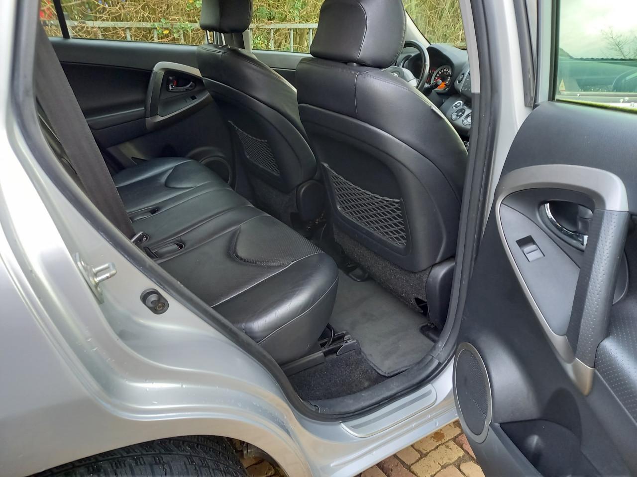 Toyota RAV4 2.0 16V  Vvt-i Executive