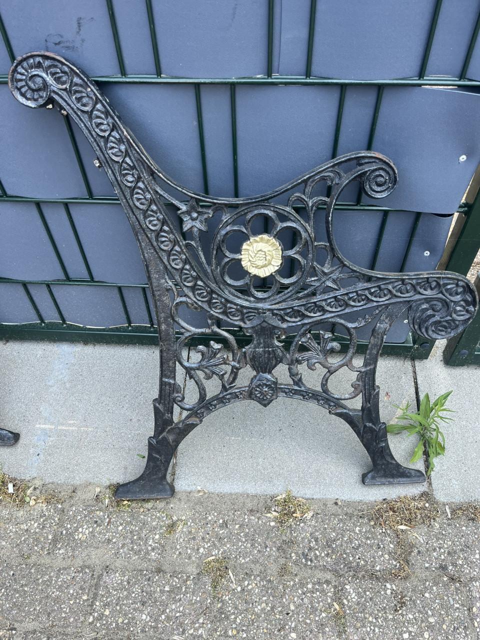 Gietijzeren tuinbank poten