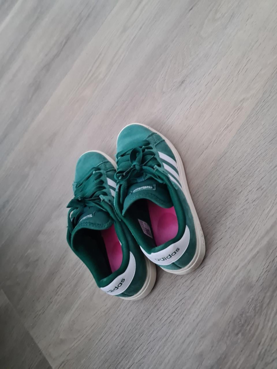 Adidas sneakers groen maat 39