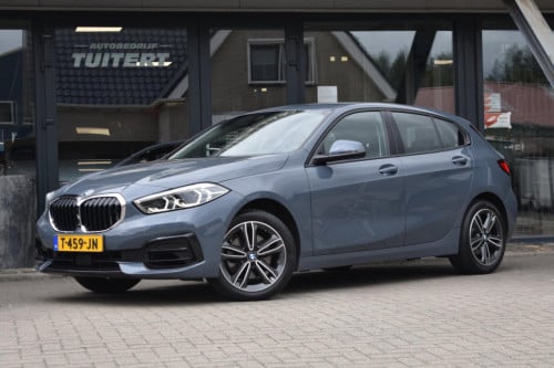 BMW 1 Serie 116i sportline | camera | apple carplay | android auto | nap | 