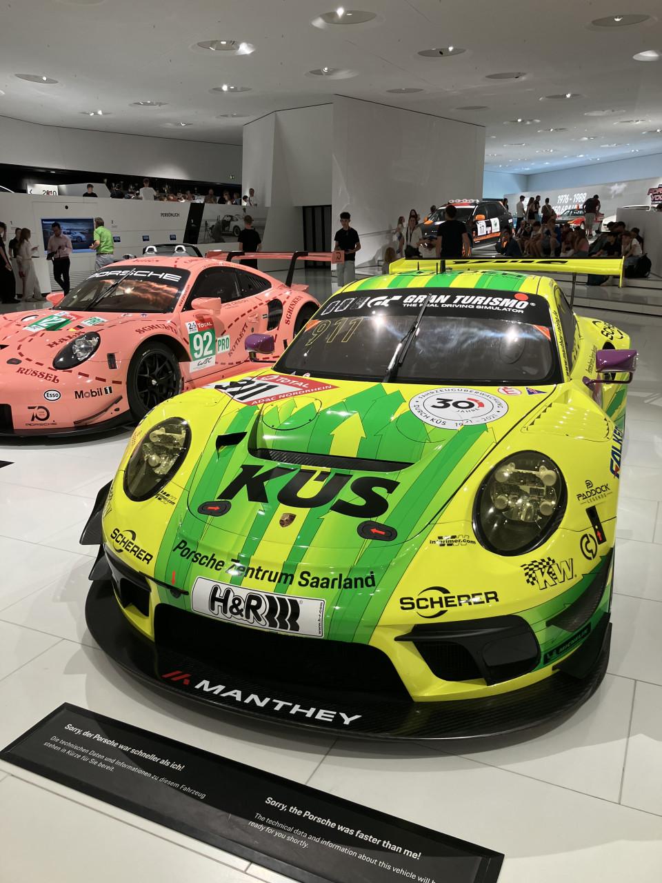 Porsche magazines opruiming !