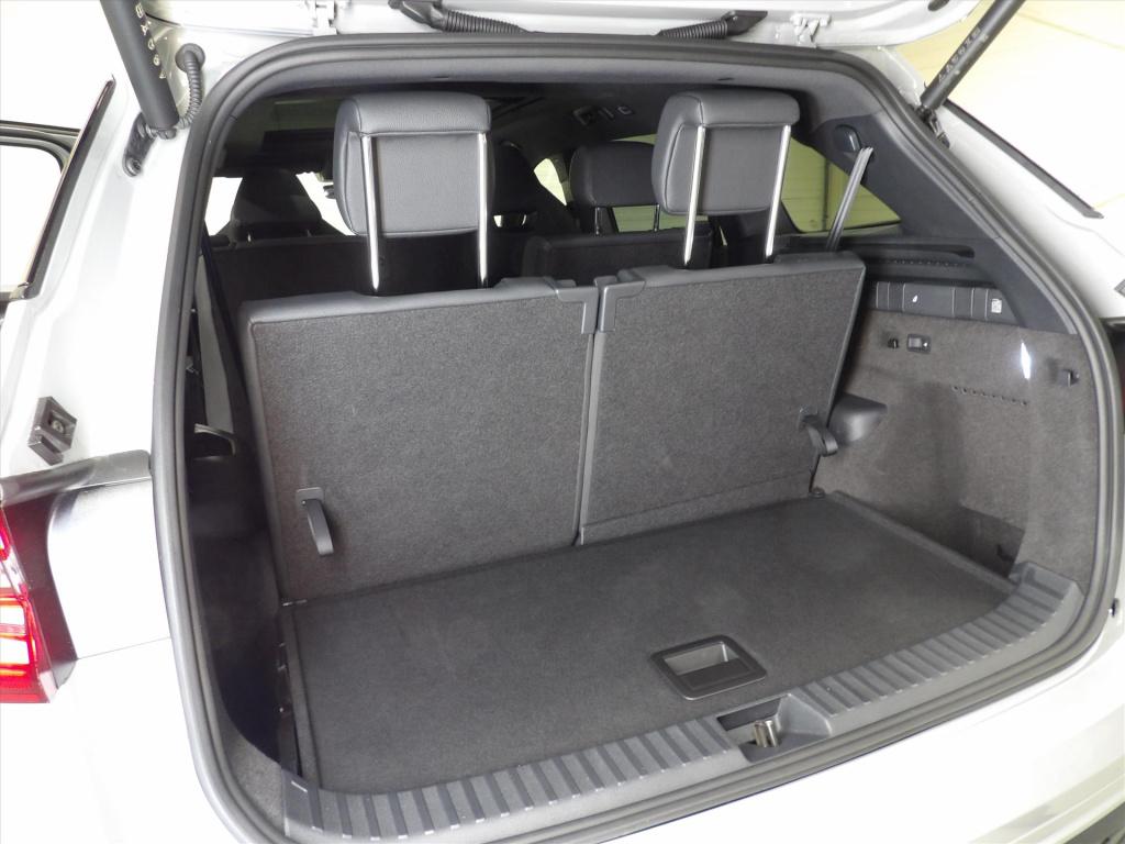 Skoda Kodiaq 1.5 tsi mhev 150pk dsg-7 sportline business 7zits