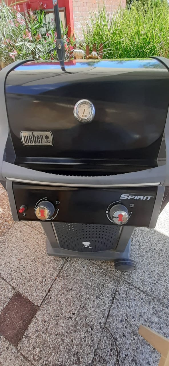 BBQ Weber Spirit E-210 Classic Black
