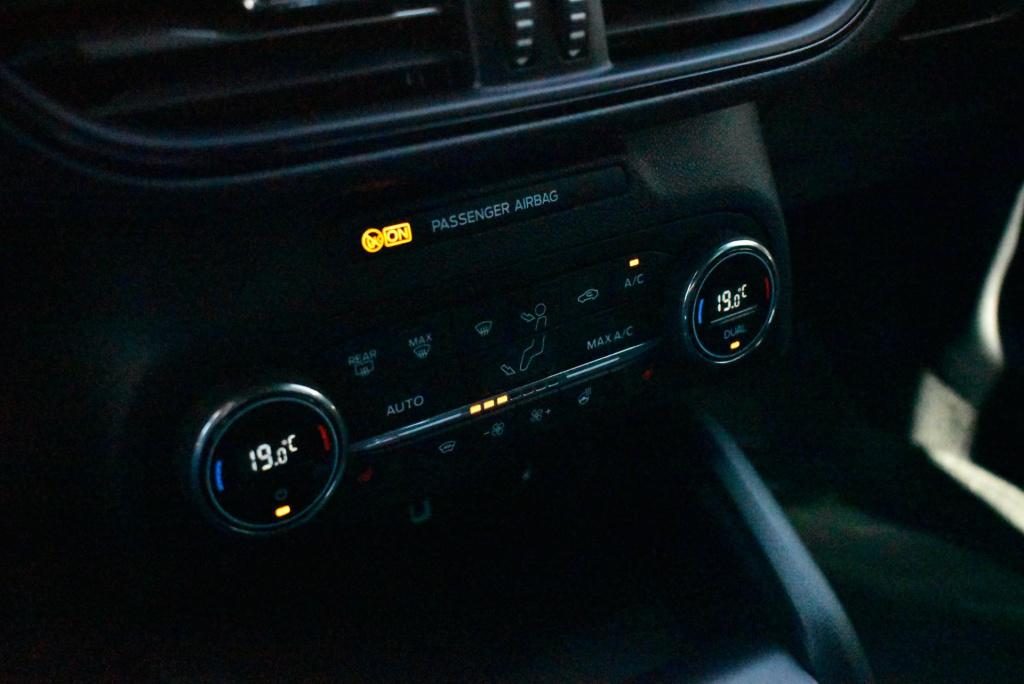 Ford Focus 1.0 ecoboost st line business | climate control | cruise control