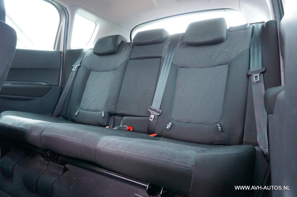 Peugeot 3008 1.6 vti st