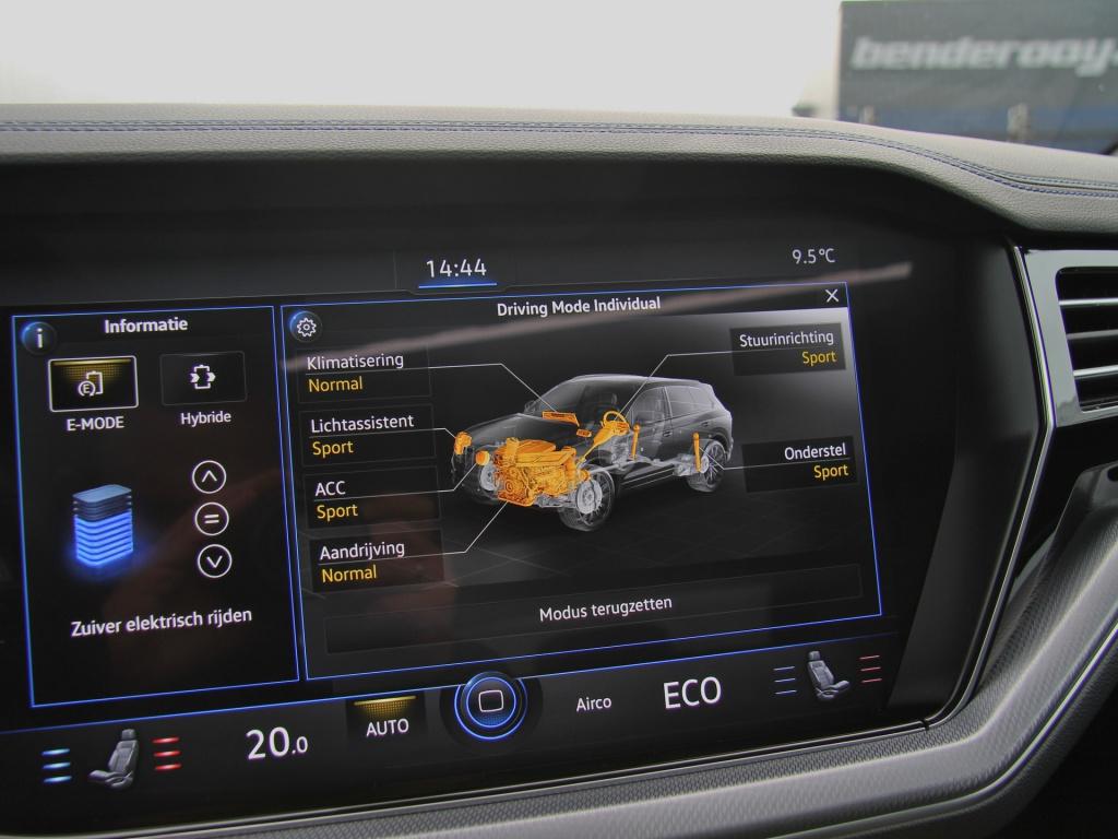 Volkswagen Touareg r 3.0 tsi ehybrid 462pk | full option