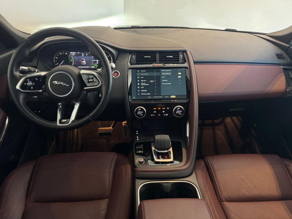 Jaguar E-pace 1.5 p300e awd r-dynamic s