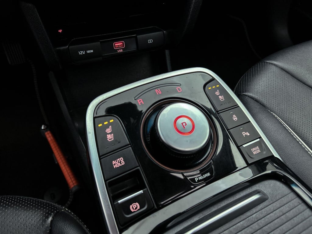 Kia E-niro executiveline 64 kwh | automaat | parker sensoren | leder | stoe