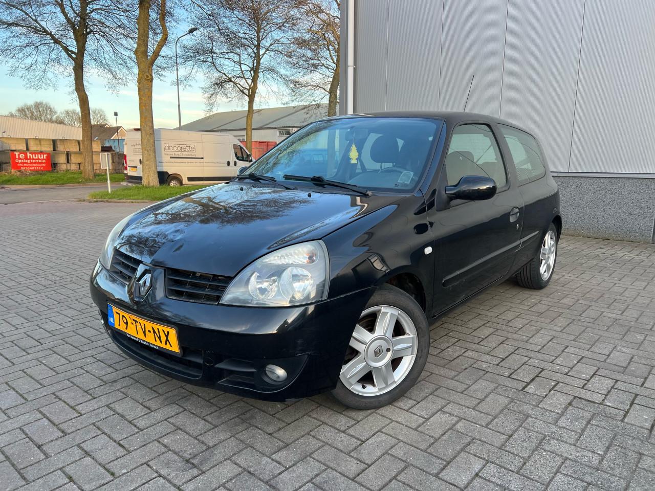 Renault Clio 1.2-16V Campus 137.667KM Jaar Apk