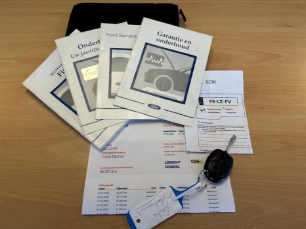 Ford Fiesta 1.4 - 16v trend automaat