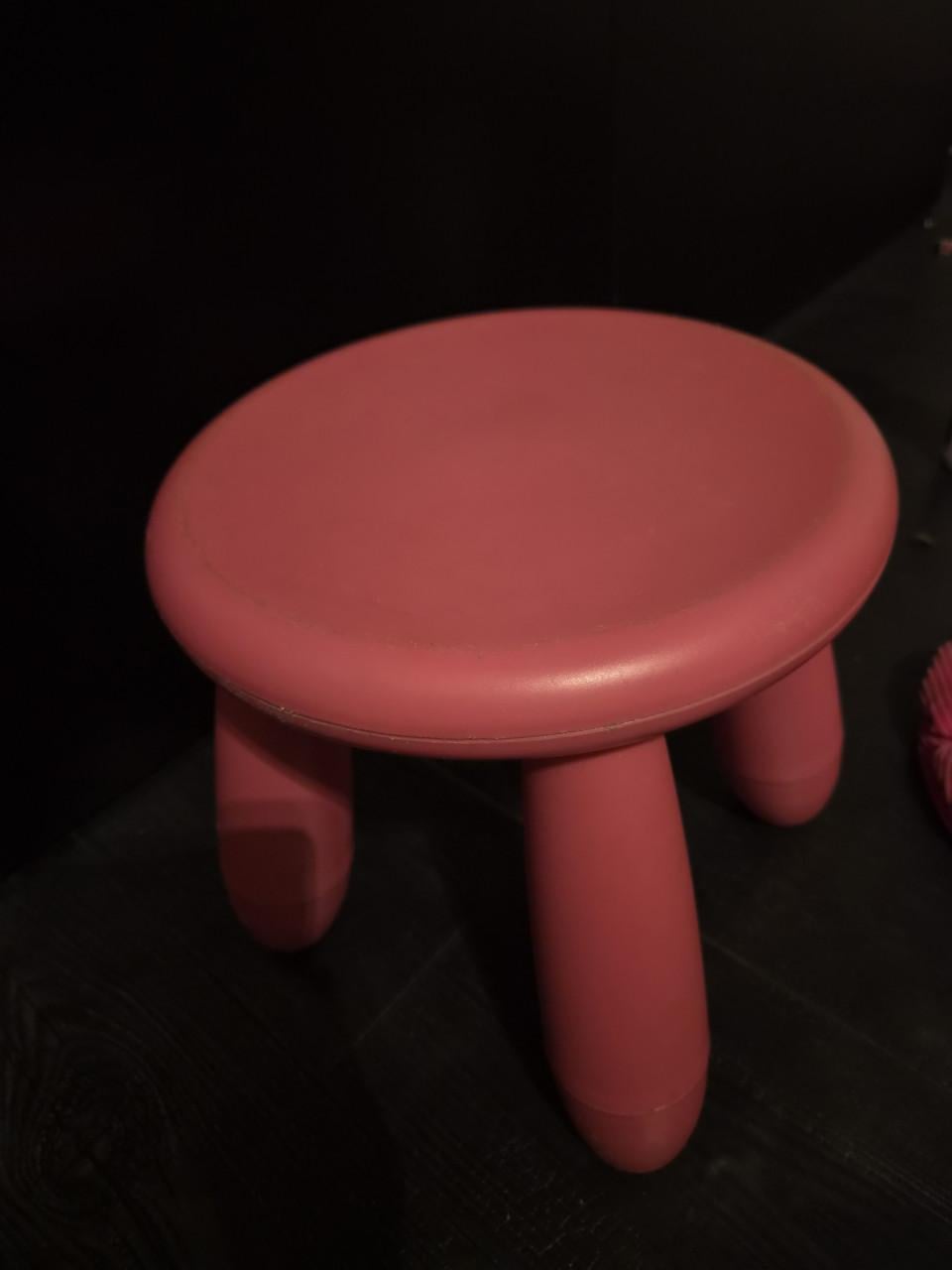 Mammut krukje Ikea roze met krukhoes