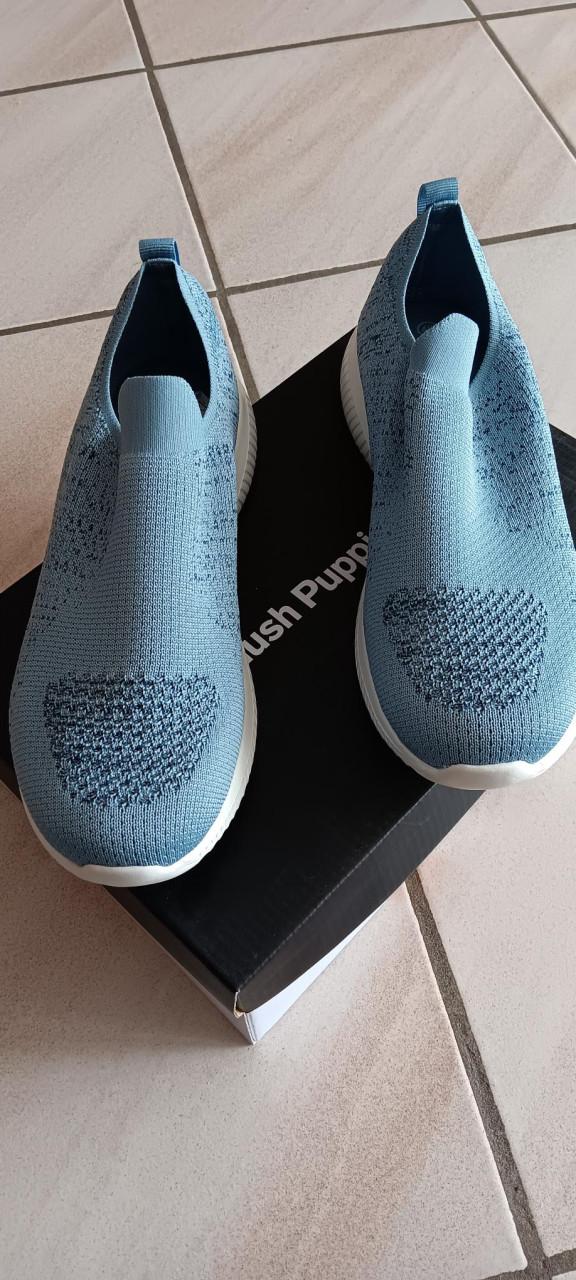 DAMES HUSH PUPPIES INSTAPSCHOEN met zacht voetbed.