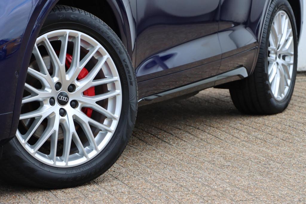Audi Q5 50 tfsi e s edition competition 300pk s tronic