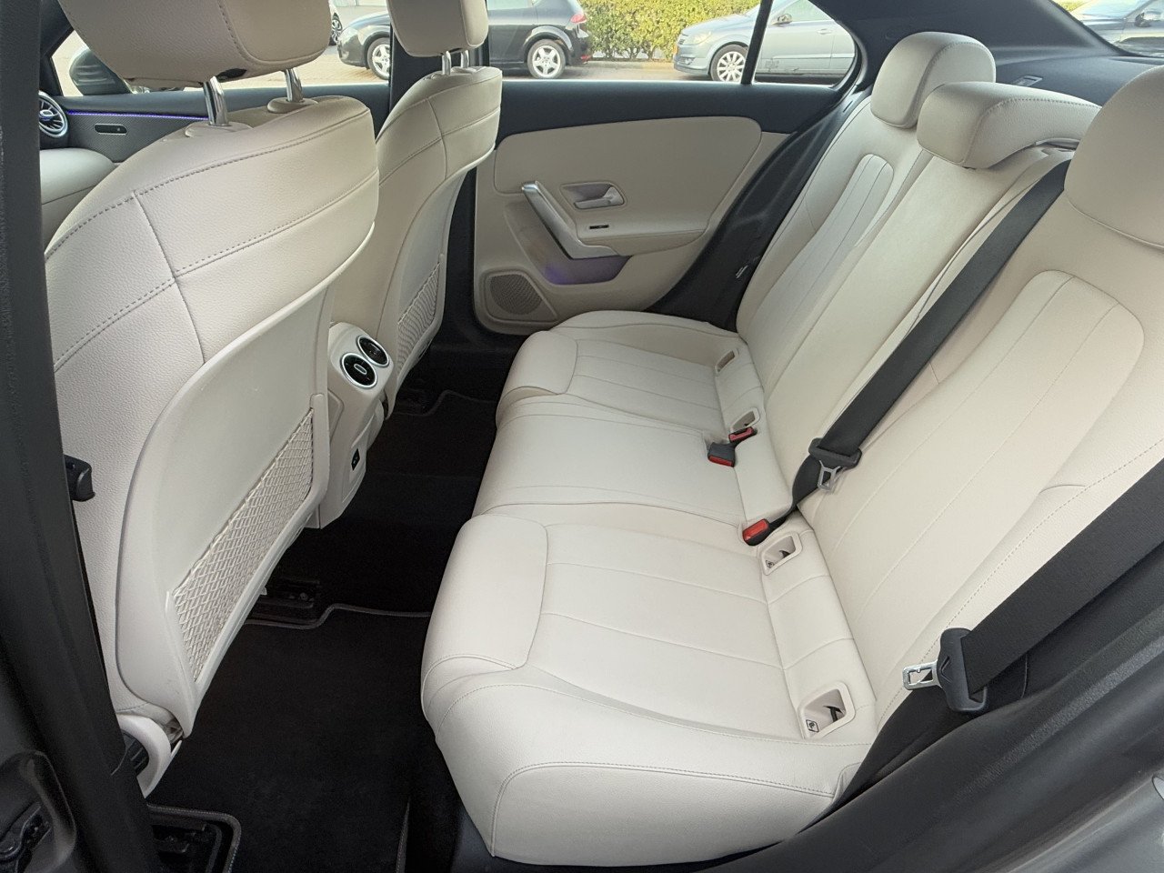 Mercedes-Benz A-klasse - 180 Business Solution Luxury | Wit Leder | Sfeer